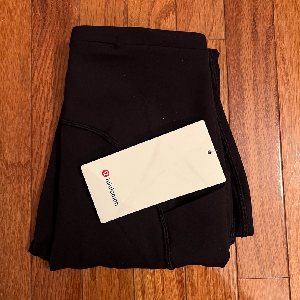 NWT Lululemon Swift speed Black leggings sz 4, 28”